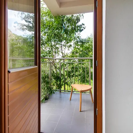 Jelenaca Prizemlje דירה *