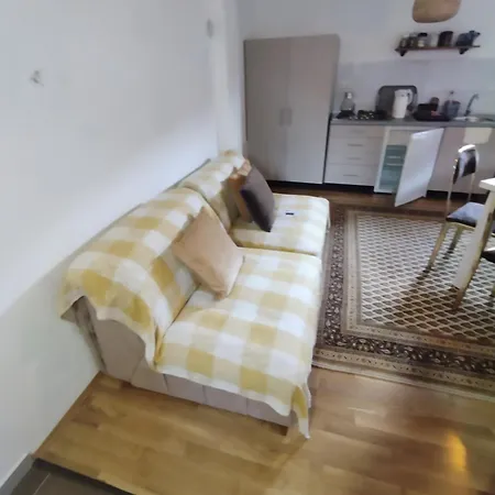 アパート Jelenaca Prizemlje Trnovo